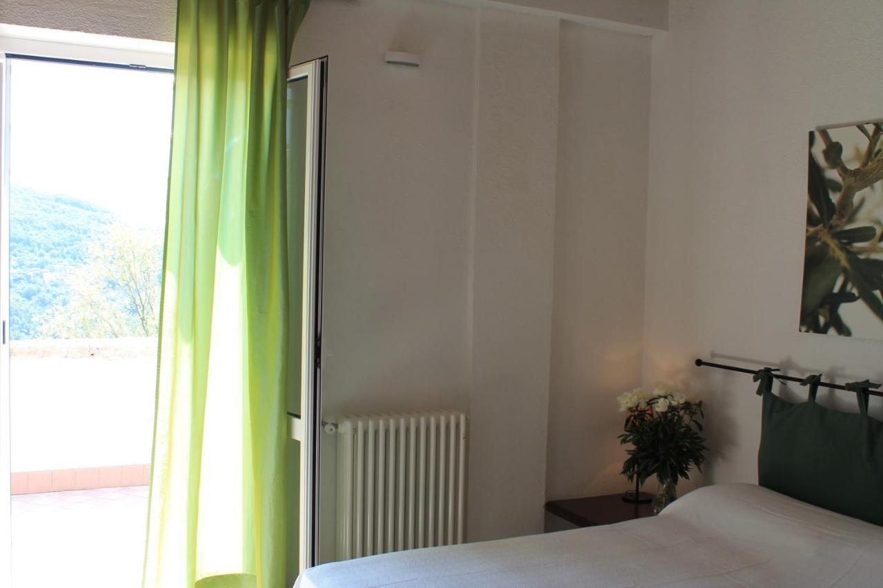 B&B Rubando Le Nuvole Orco Feglino Exterior photo
