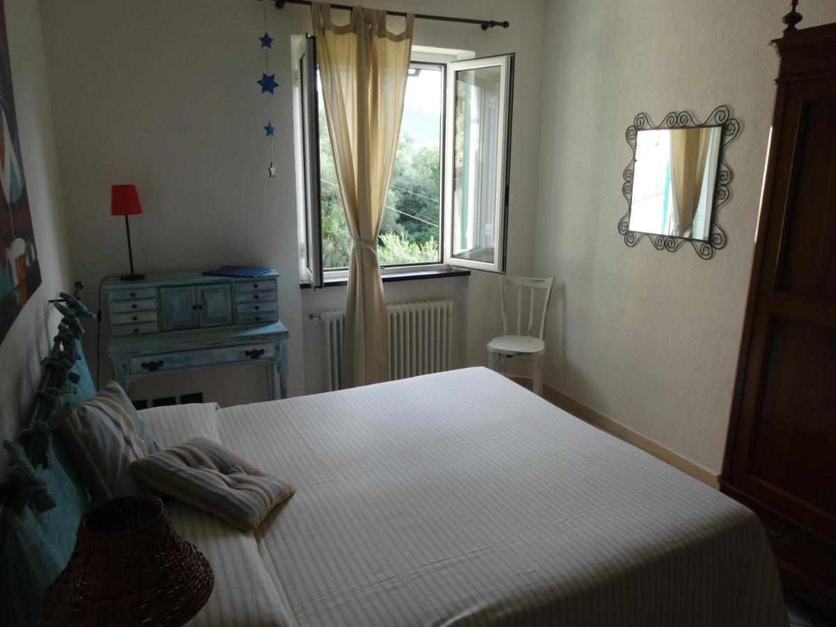 B&B Rubando Le Nuvole Orco Feglino Exterior photo